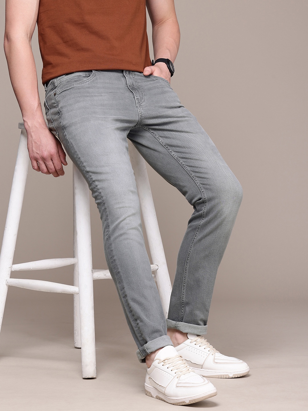 

Nautica Men Slim Fit Light Fade Stretchable Jeans, Grey