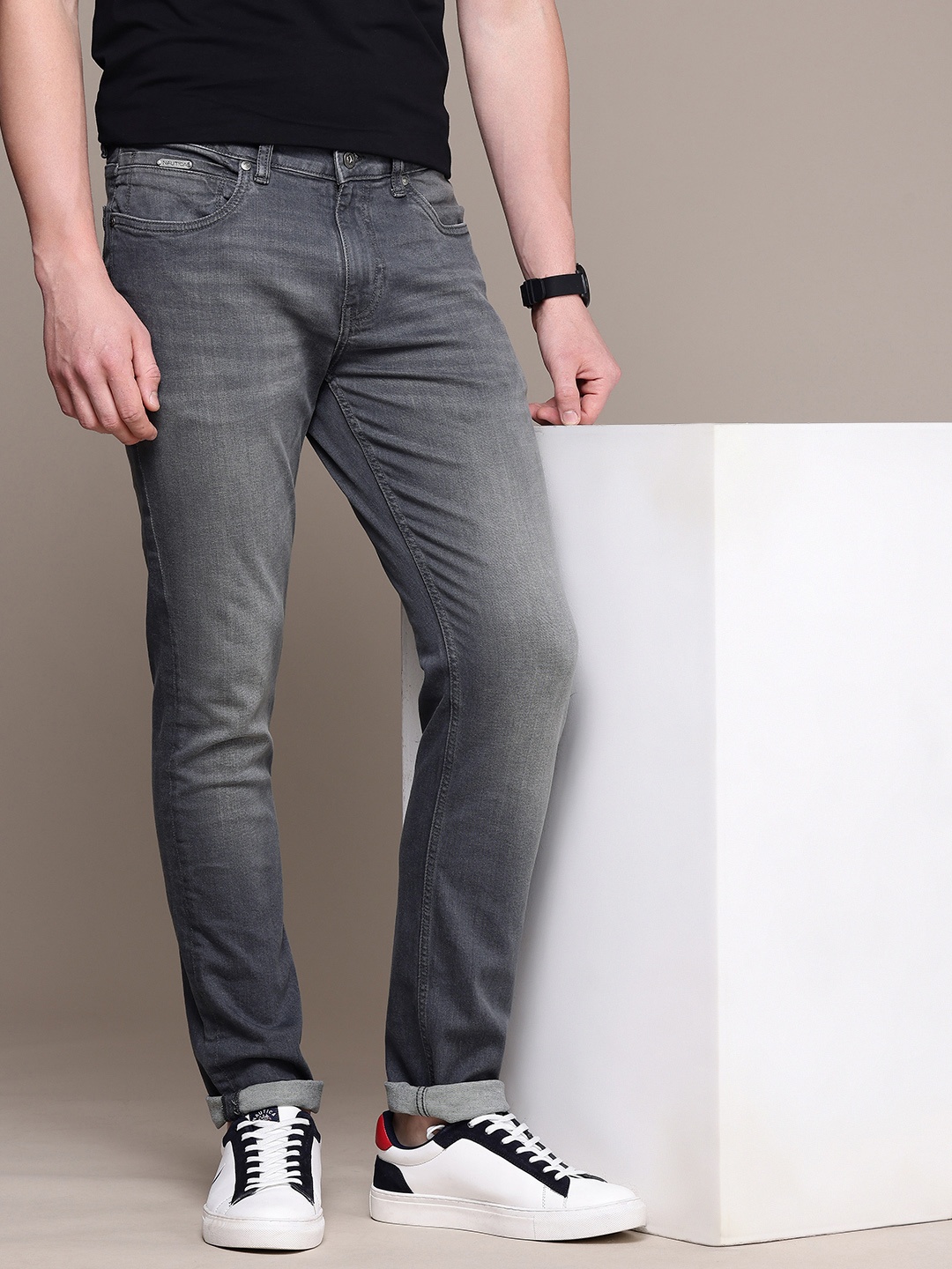 

Nautica Men Slim Fit Light Fade Stretchable Jeans, Grey