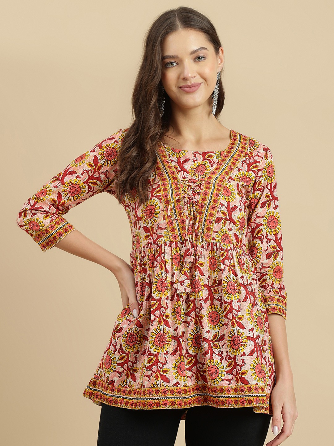 

JANAKDULARI CREATION Women Floral Printed Square Neck Cotton Top, Red