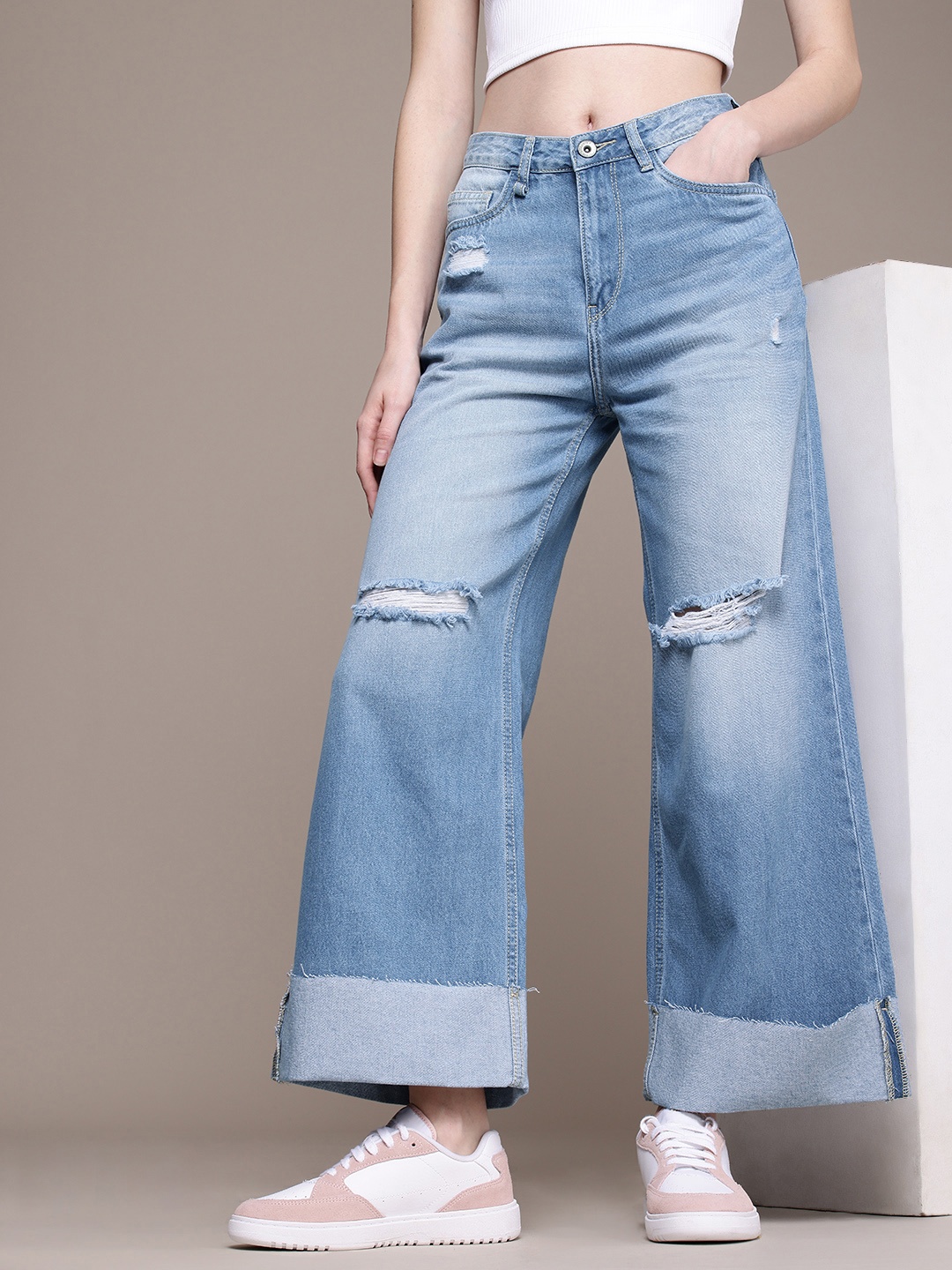 

The Roadster Life Co. Women Wide Leg High-Rise Highly Distressed Light Fade Jeans, Blue