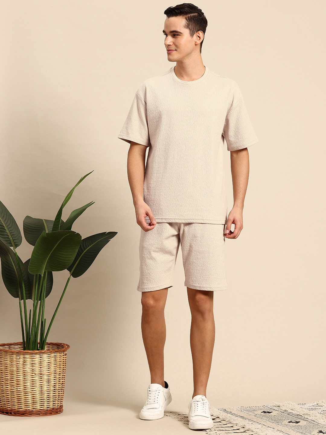 

Mast & Harbour Self Design T-shirt With Shorts, Beige