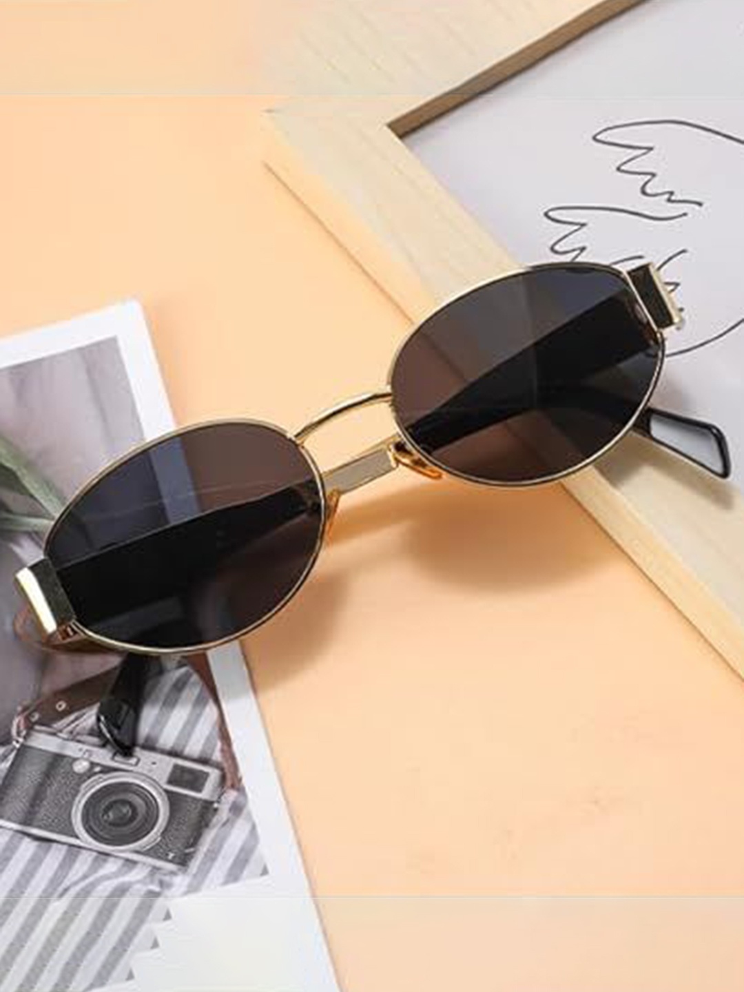 

DressBerry Unisex Round Sunglasses with UV Protected Lens 5888 Gold black