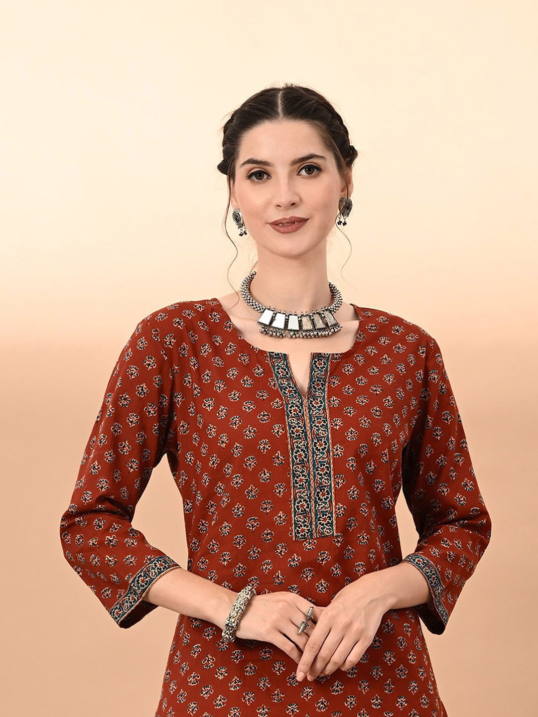 

KEOSA Women Floral Printed Kurta, Maroon