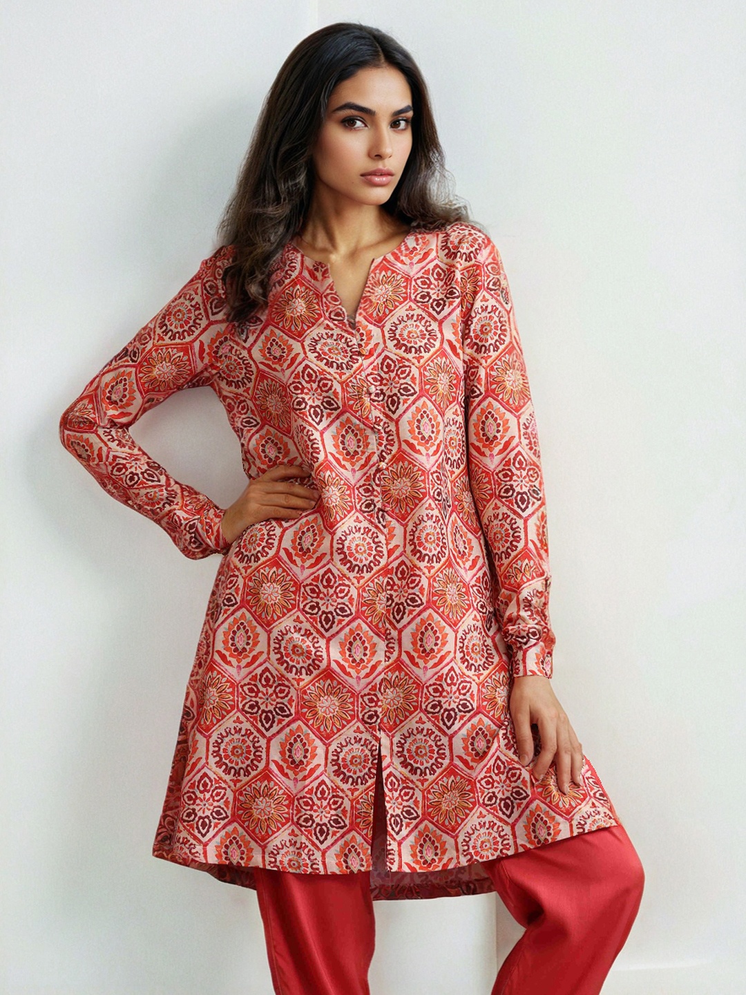

trueBrowns Ethnic Motifs Printed Tunic With Trousers, Beige