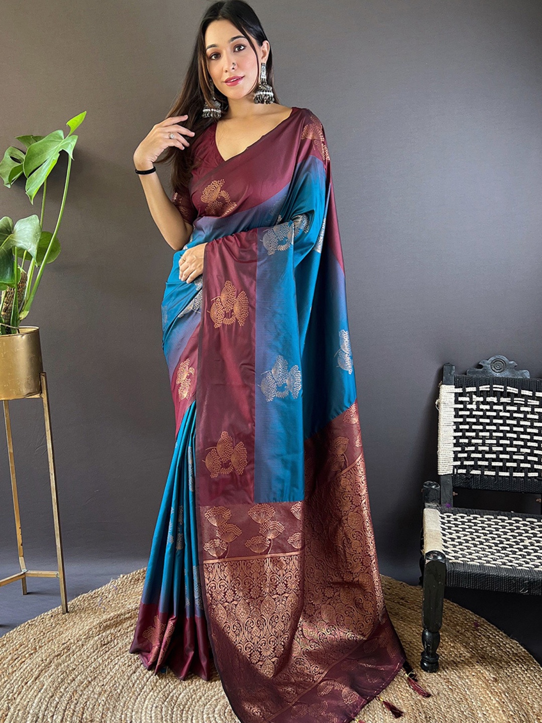 

MySilkLove Woven Design Zari Banarasi Saree, Blue