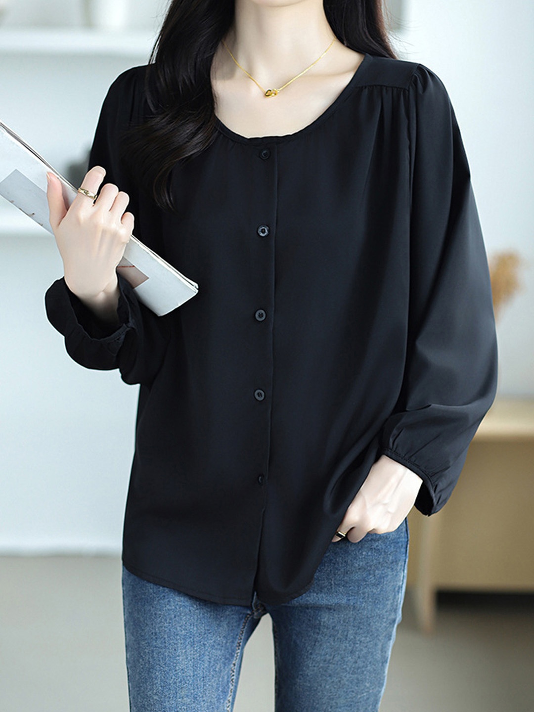 

LULU & SKY Women Solid Round Neck Top, Black