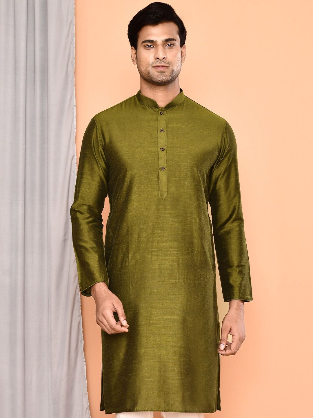 

MAAHI FABS Men Thread Work Kurta, Mustard