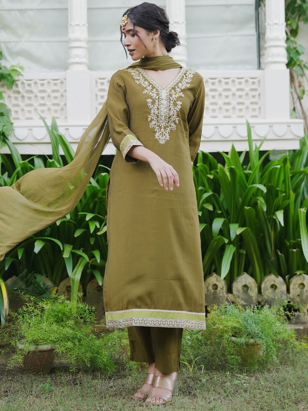 

Indo Era Floral Embroidered Kurta with Trousers & Dupatta, Green