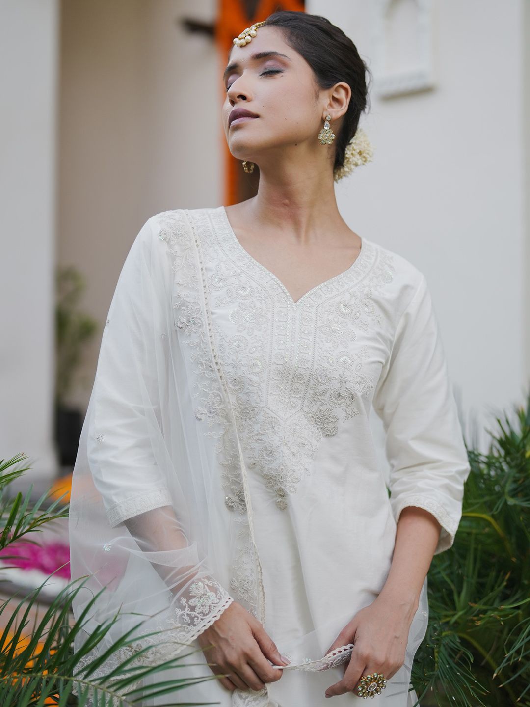 

Indo Era Floral Embroidered Thread Work Kurta with Trousers & Dupatta, Off white