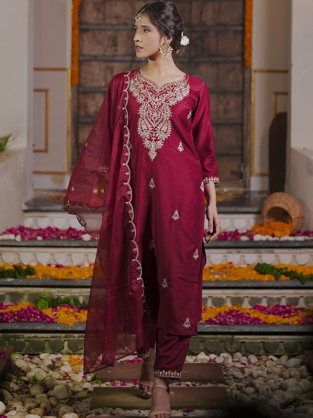 

Indo Era Floral Embroidered Kurta with Trousers & Dupatta, Maroon