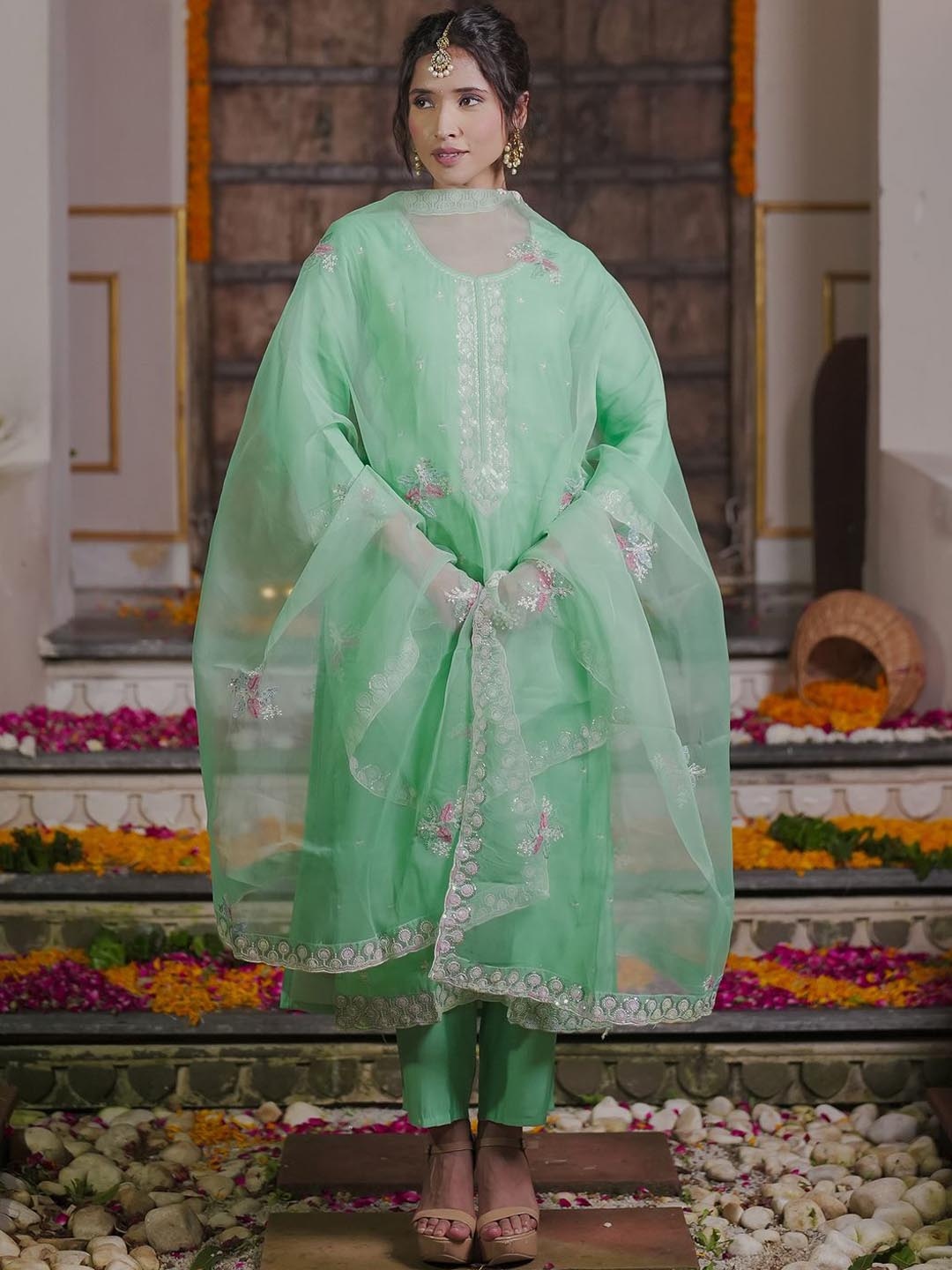 

Indo Era Floral Embroidered Thread Work Kurta With Trousers & Dupatta, Green