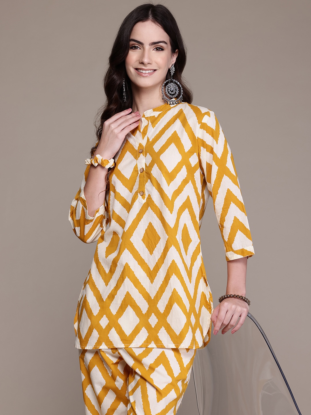 

Readiprint Fashions Printed Pure Cotton Tunic With Palazzos & Scrunchie, Yellow