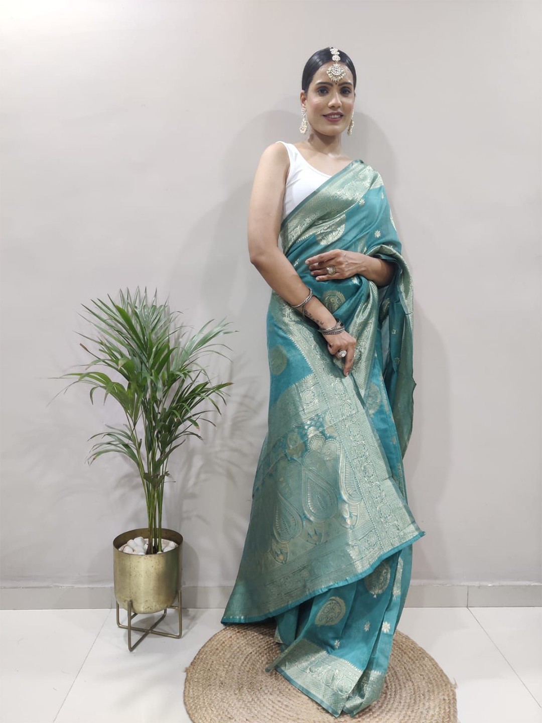

TIEXA Pure Cotton Ready to Wear Saree, Teal