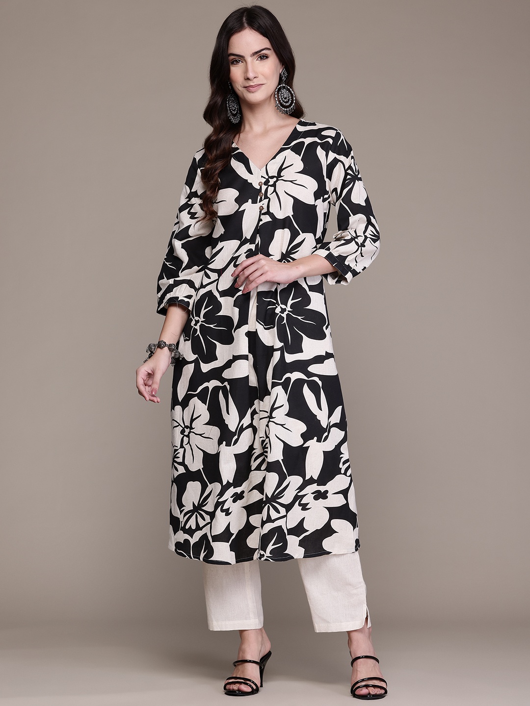 

Readiprint Floral Printed Pleated Pure Cotton Kurta with Trousers, Black