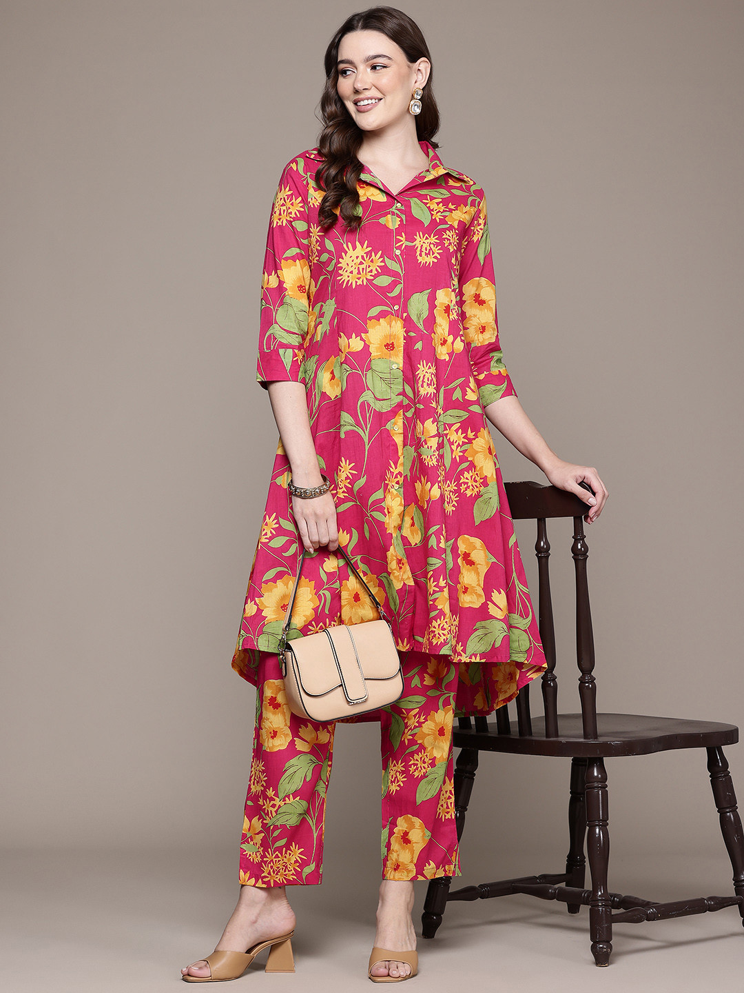 

Readiprint Floral Printed Panelled Pure Cotton Kurta with Palazzos, Magenta