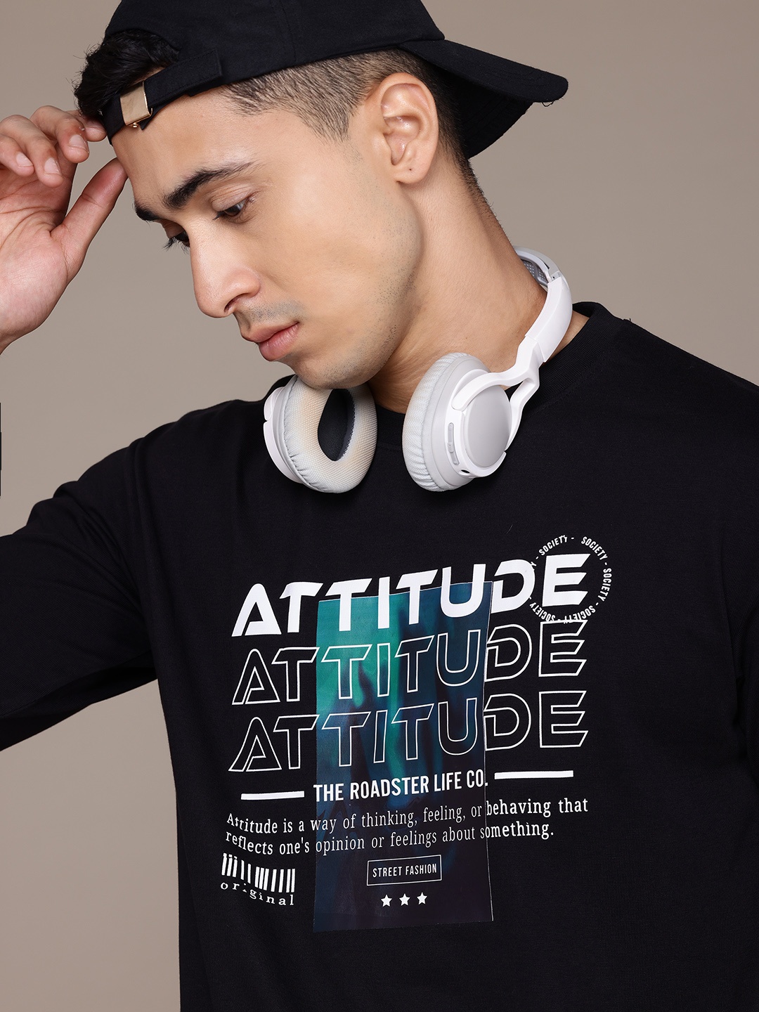 

Roadster Men Typography Printed T-shirt, Black