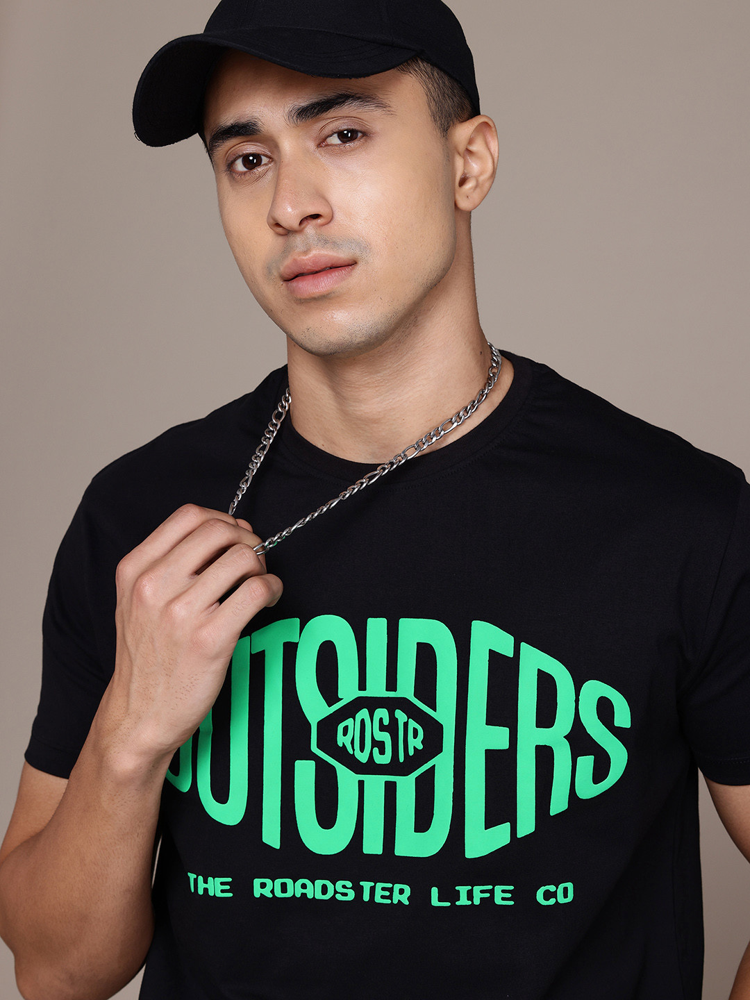 

Roadster Men Typography Printed T-shirt, Black