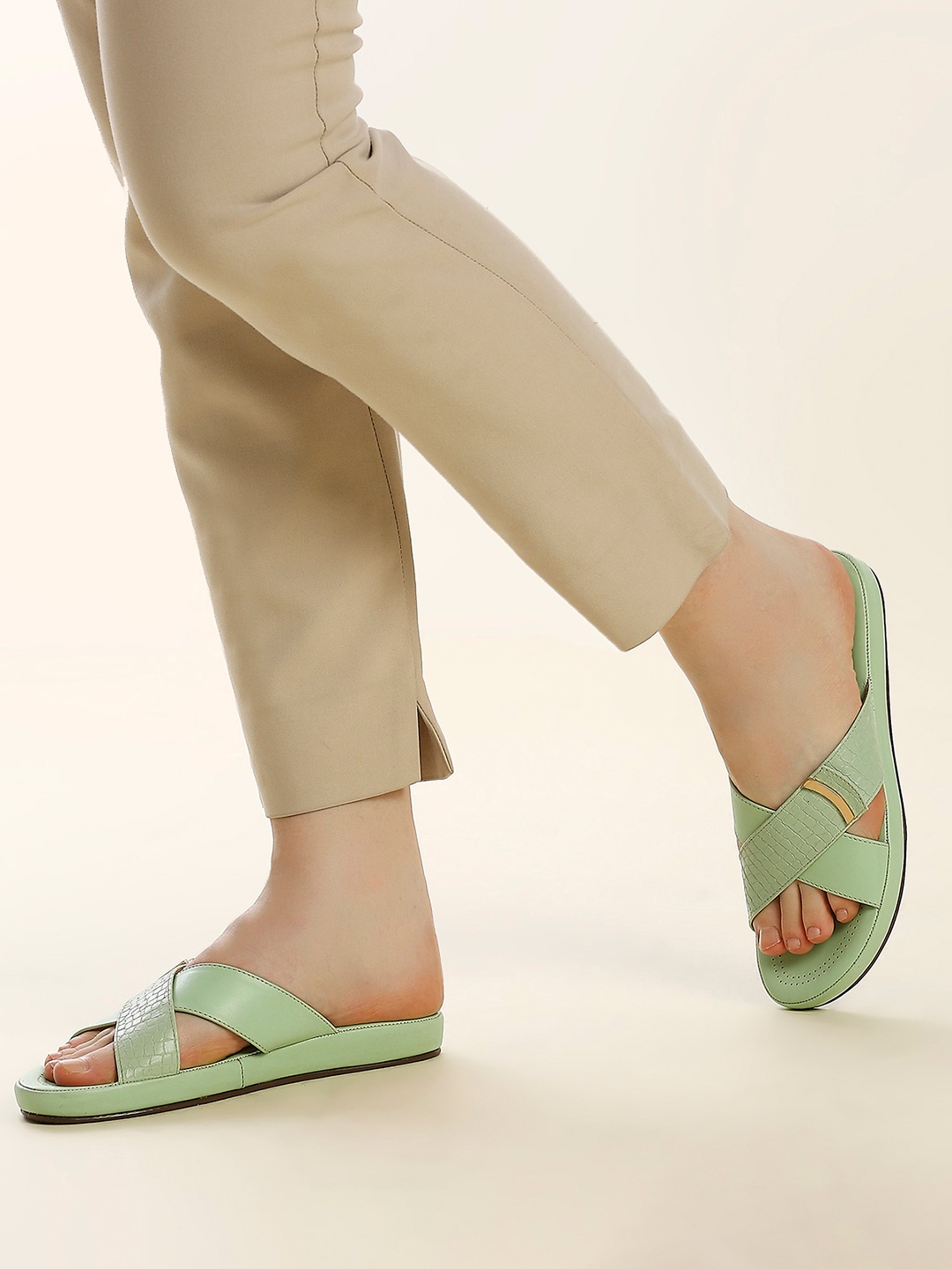 

Inc 5 Women Casual Textured Open Toe Flats, Green