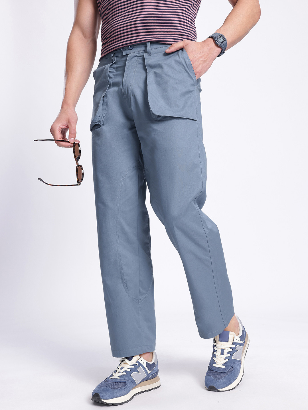 

glitchez Men Suave Drip Dual Adjuster Relaxed Trousers, Blue