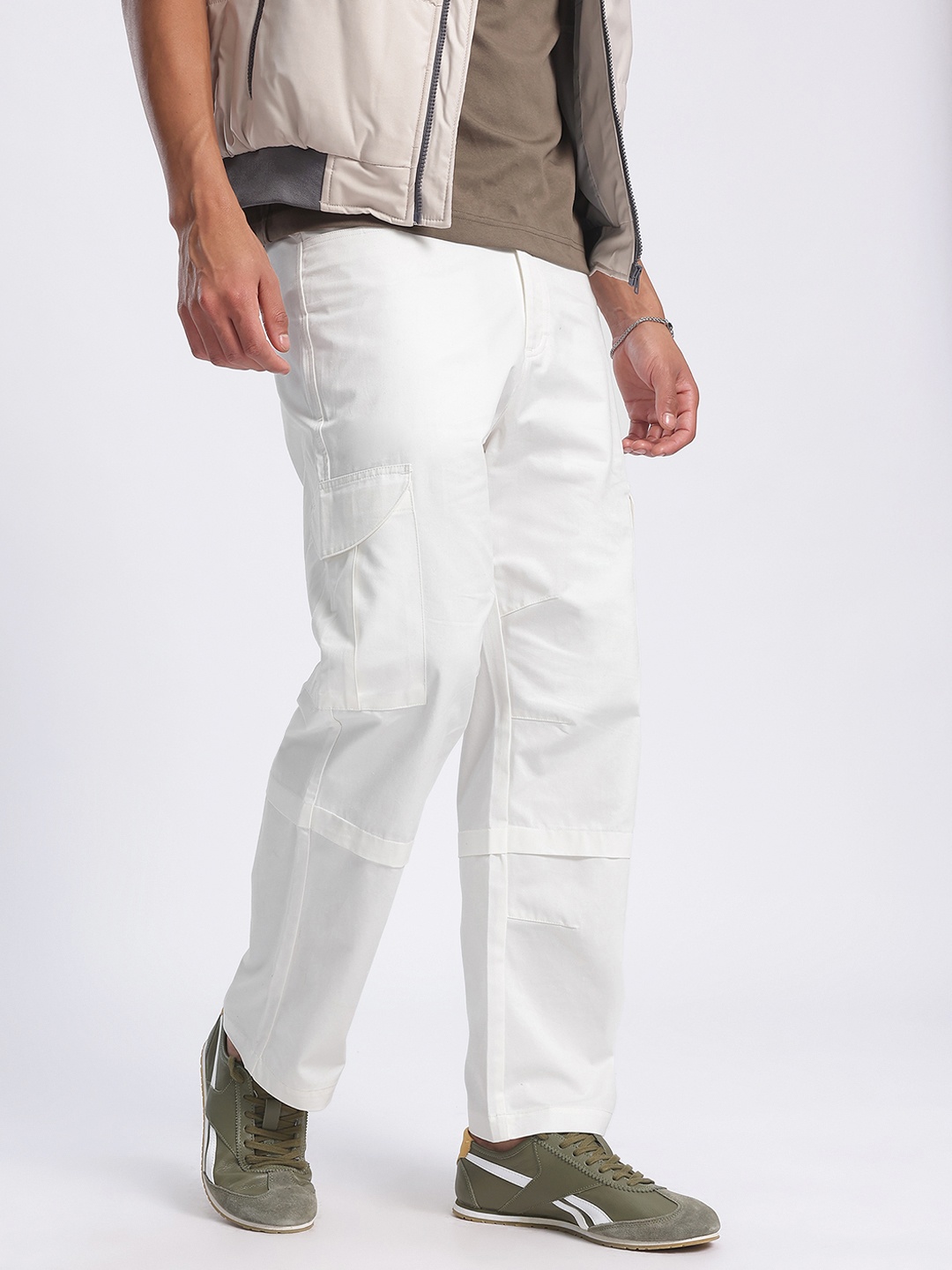 

glitchez Men All About Comfort Relaxed Fit Cargo Style Trousers, White