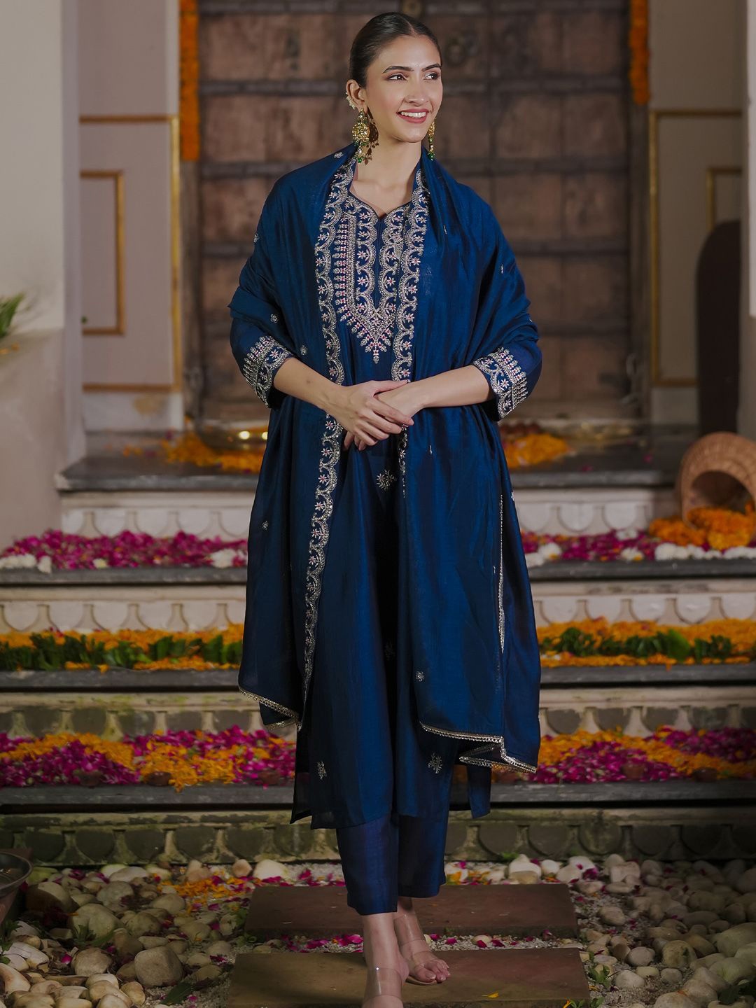 

Indo Era Women Ethnic Motifs Embroidered Regular Kurta with Trousers & With Dupatta, Teal