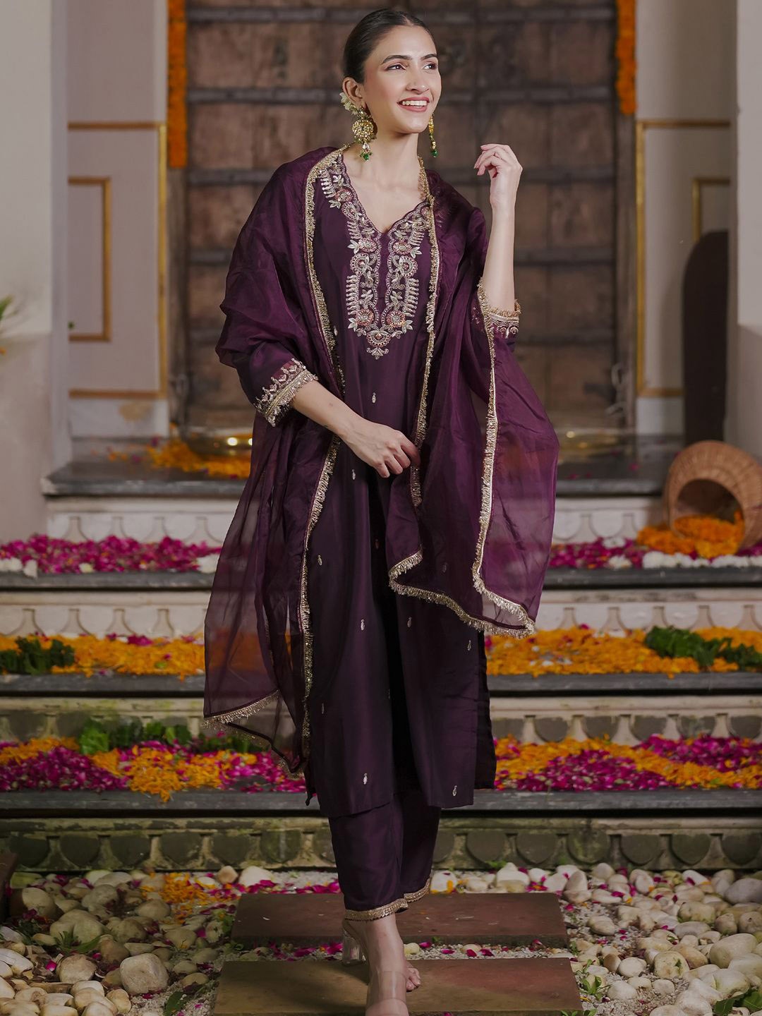 

Indo Era Women Ethnic Motifs Zari Embroidered Regular Kurta with Trousers With Dupatta, Burgundy