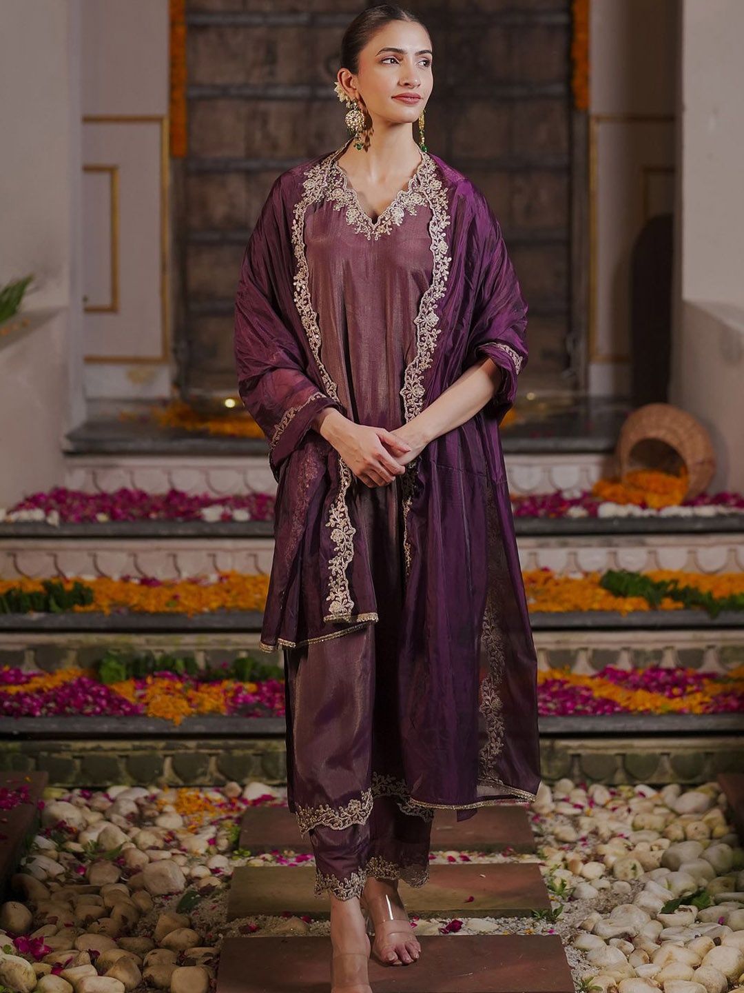 

Indo Era Women Ethnic Motifs Embroidered Regular Liva Kurta with Trousers & With Dupatta, Burgundy