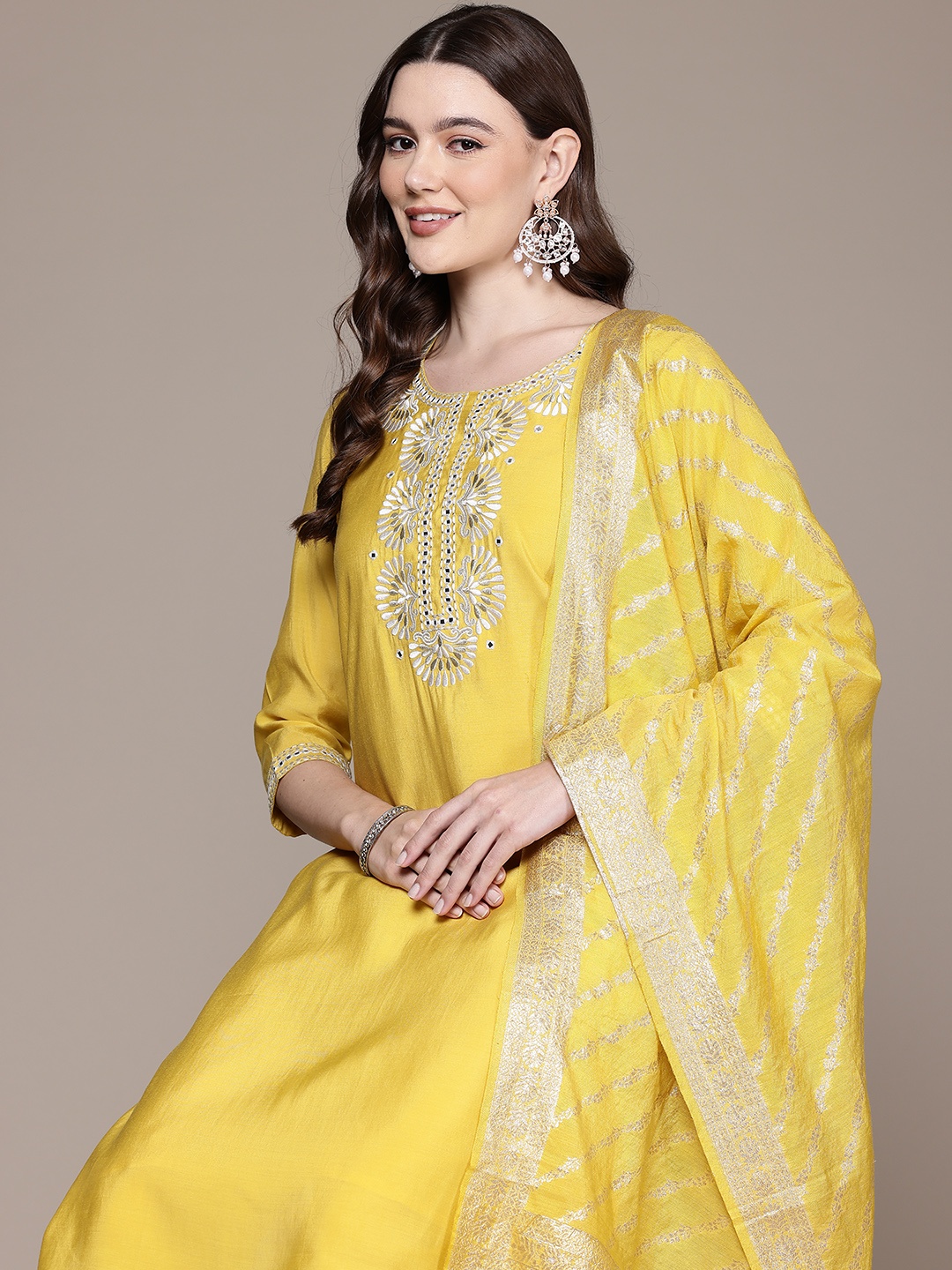 

Readiprint Floral Yoke Design Thread Work Pure Silk Kurta Set, Yellow