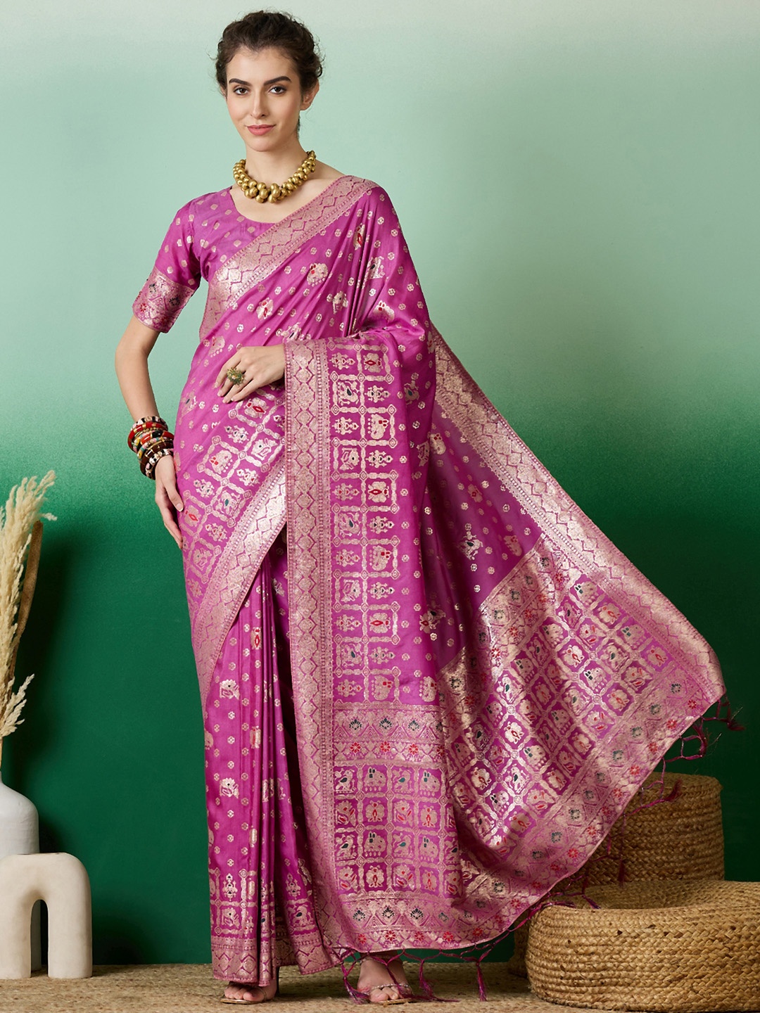 

DIVASTRI Woven Design Zari Silk Blend Designer Kanjeevaram Saree, Lavender