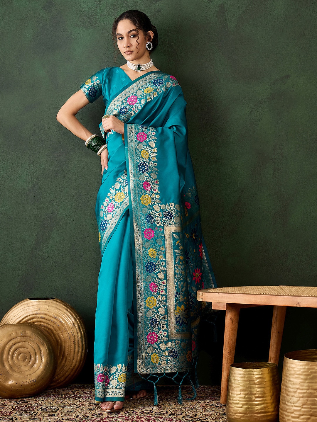 

DIVASTRI Woven Design Zari Kanjeevaram Saree, Green