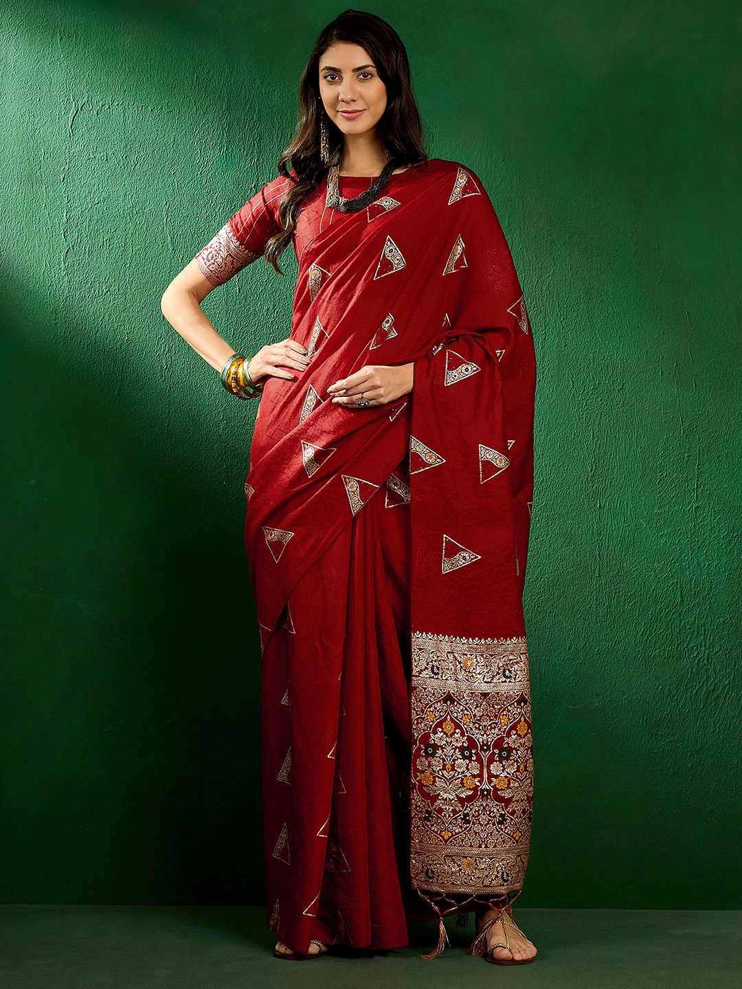 

DIVASTRI Woven Design Zari Kanjeevaram Saree, Red