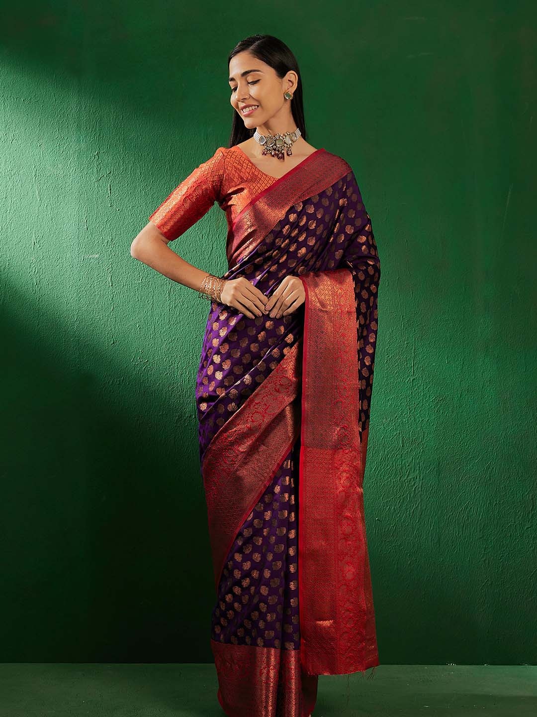 

DIVASTRI Woven Design Zari Designer Banarasi Saree, Purple