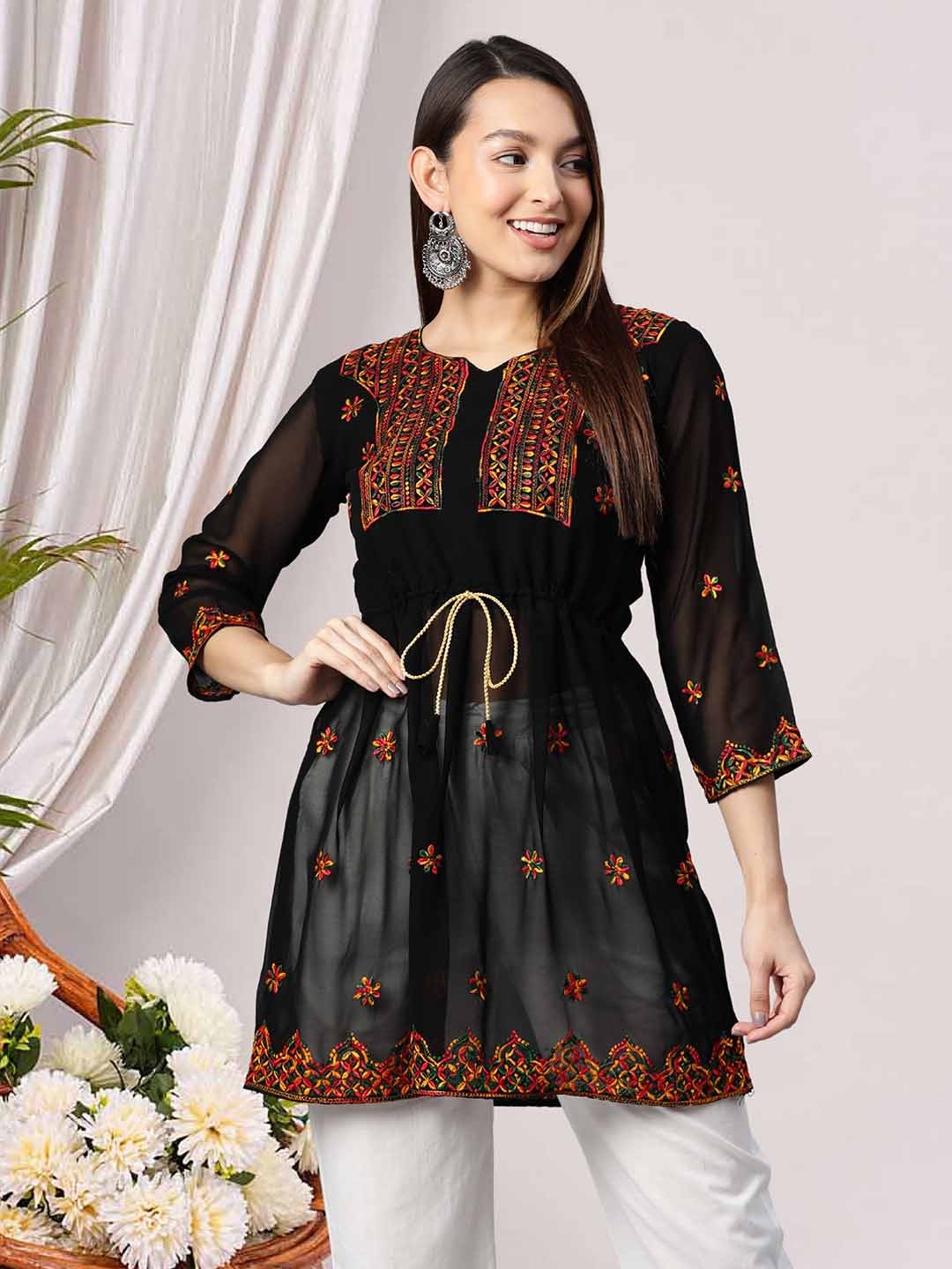 

WEAVETECH IMPEX Women Ethnic Motifs Printed Round Neck Top, Black