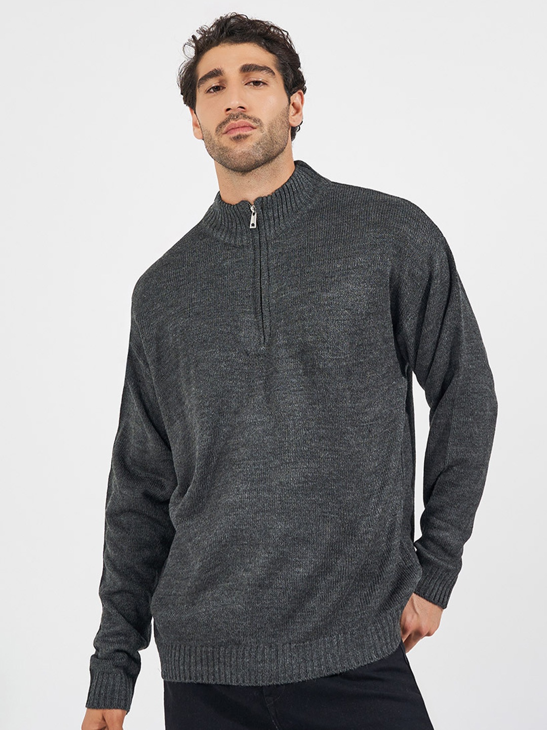 

Styli Men Mock Collar Half Zipper Sweater, Grey
