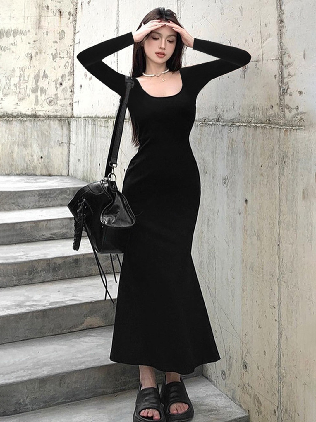

LULU & SKY Solid Sleeveless Round Neck Dress, Black