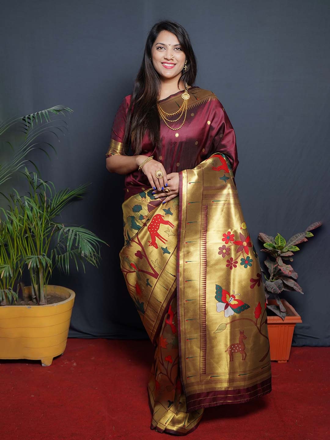 

Royal Rajgharana Saree Woven Design Zari Pure Silk Heavy Work Paithani Sarees, Maroon