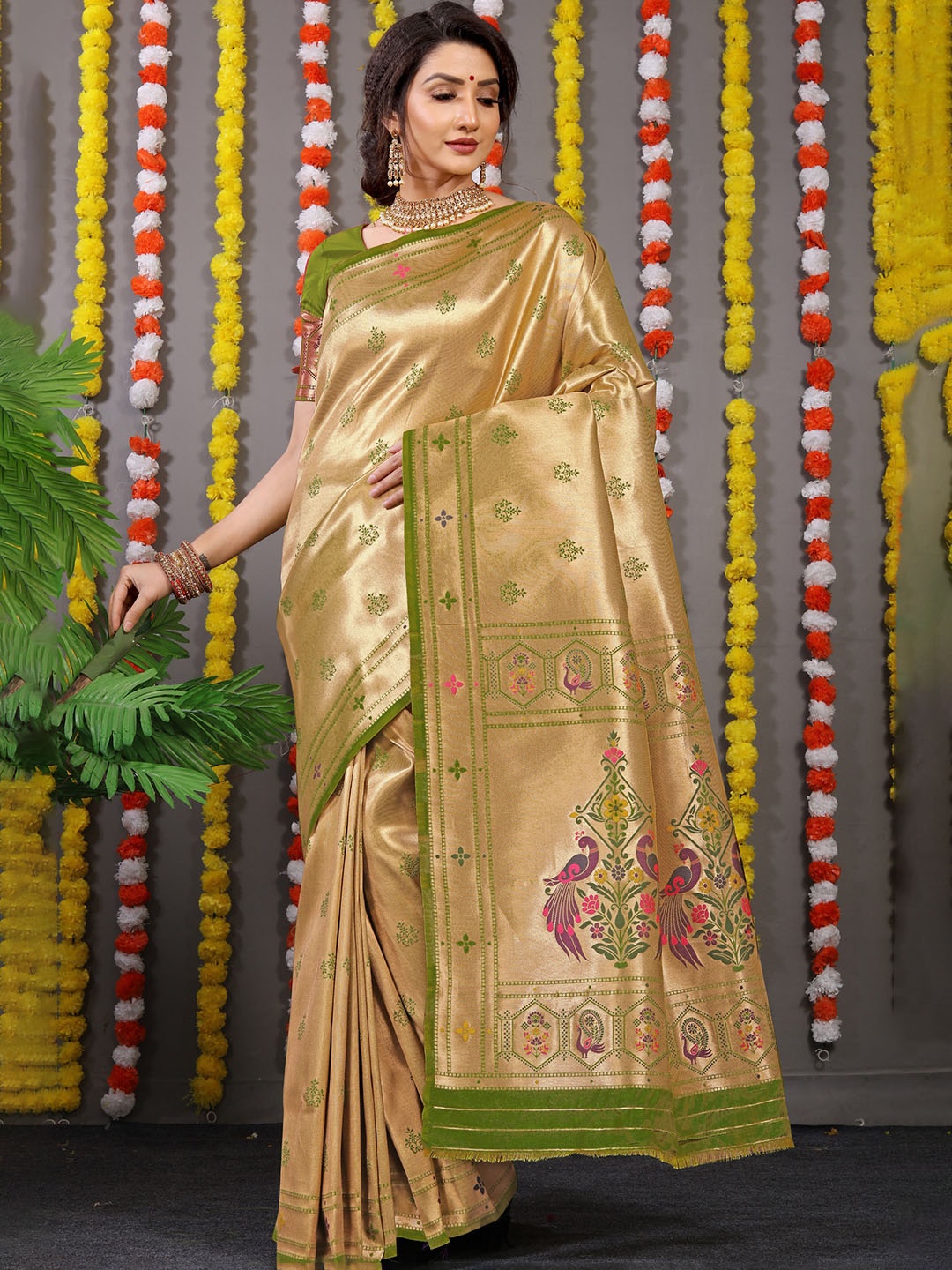 

Royal Rajgharana Saree Woven Design Zari Pure Silk Heavy Work Paithani Sarees, Lime green