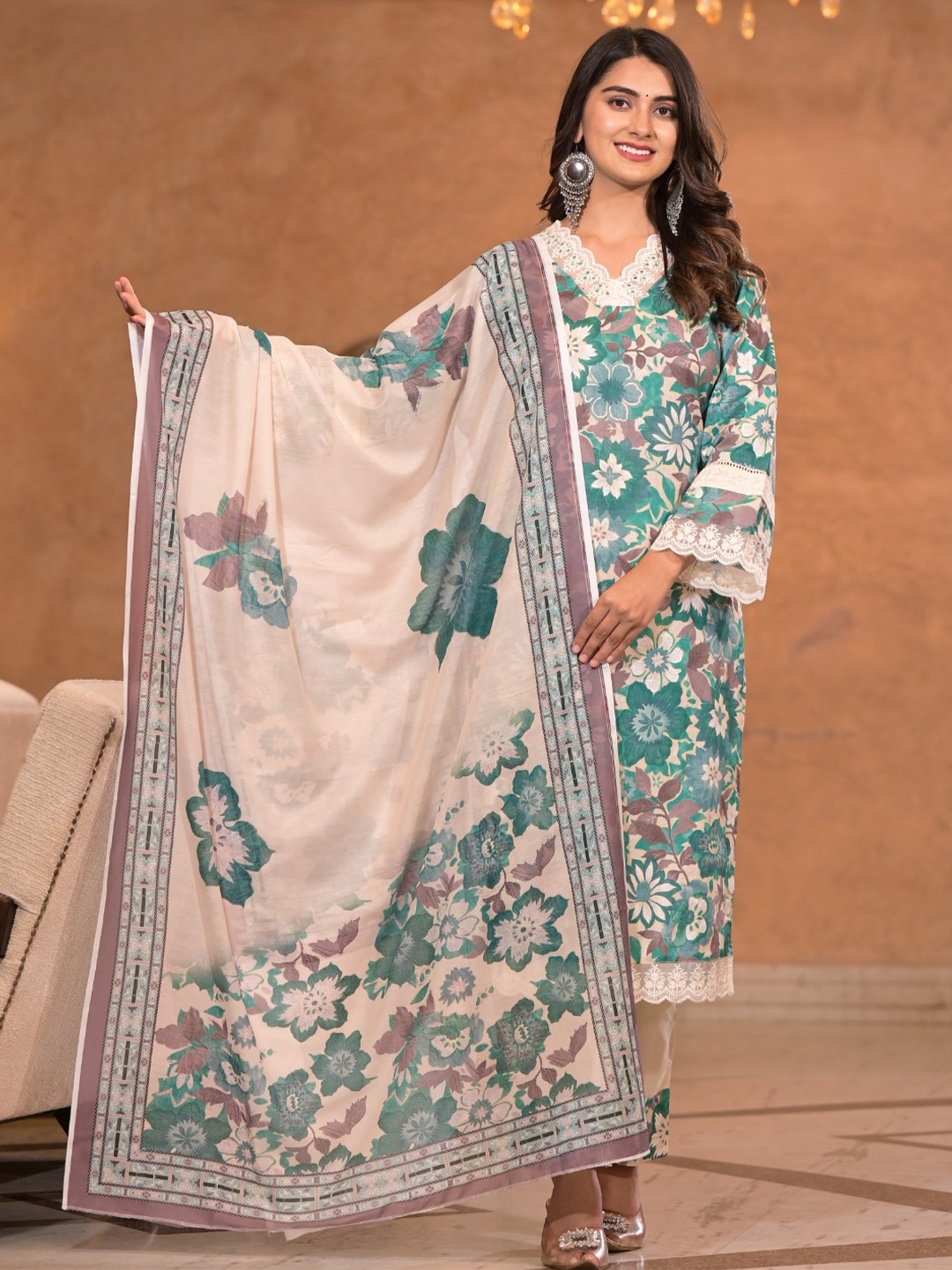 

KALINI Women Floral Printed Regular Kurta with Trousers & Dupatta, Teal