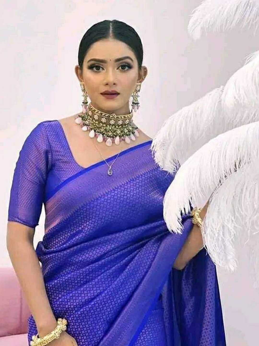 

QENY Woven Design Zari Banarasi Saree, Blue