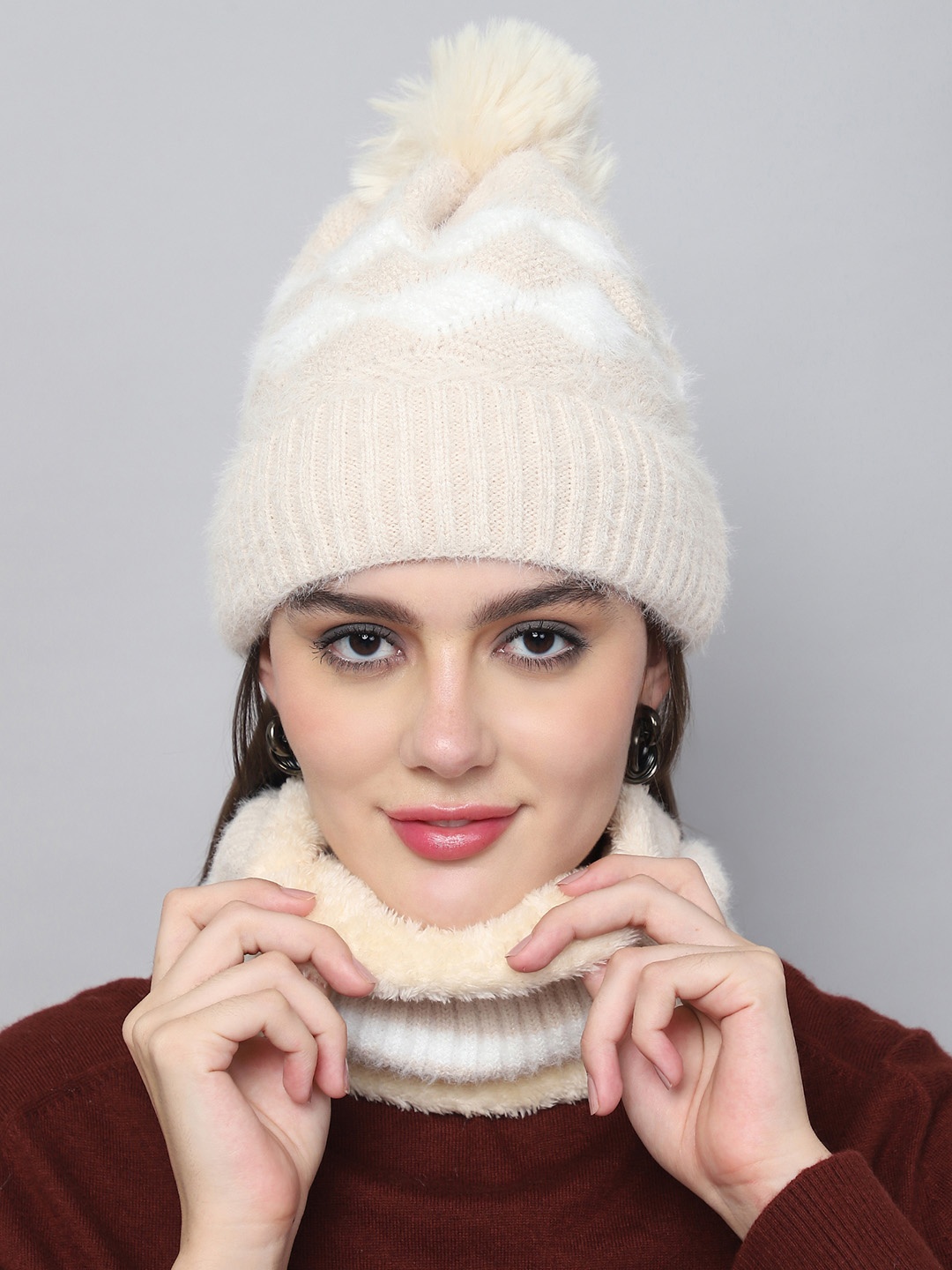 

ELLIS Women Beanie and Neck Cover, Cream