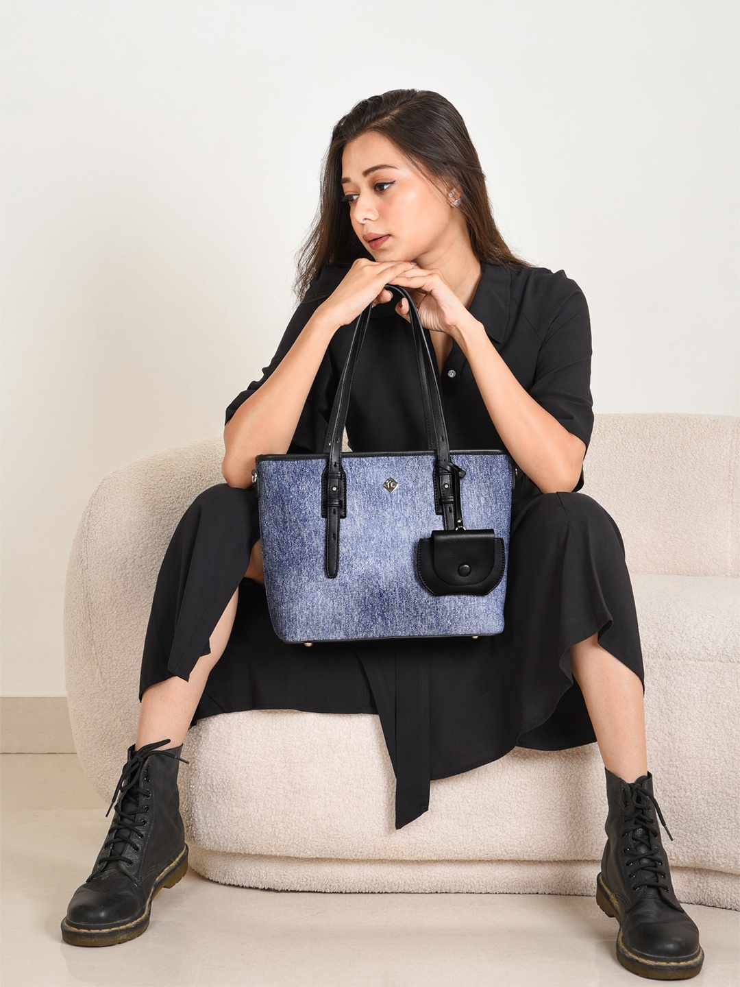 

Nestasia Structured Shoulder Bag, Blue