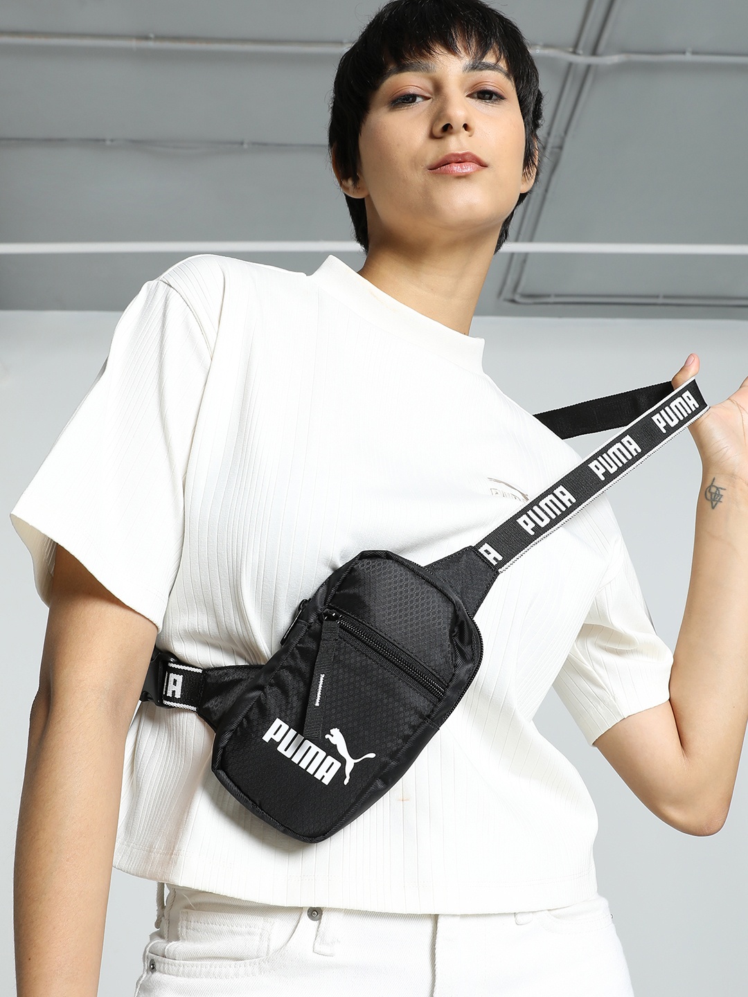 

Puma Women Core Base Front Loader Crossbody Bag, Black