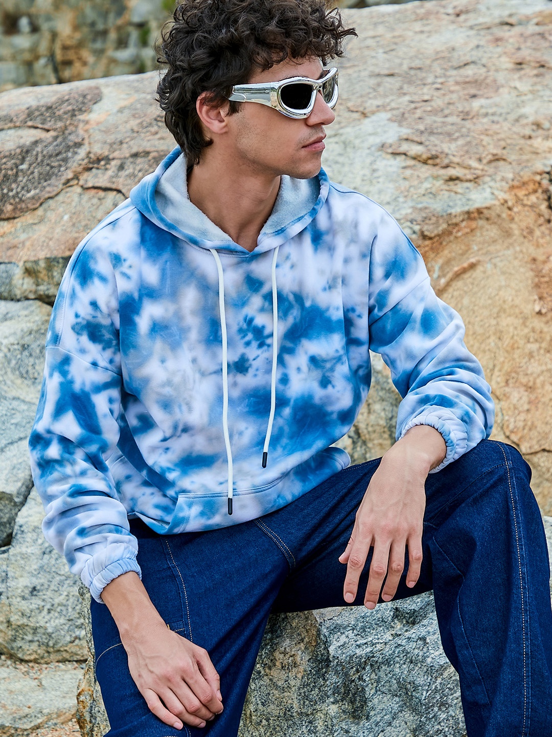 

Campus Sutra Men Abstract Printed Hood Cotton Pullover Sweatshirt, Blue