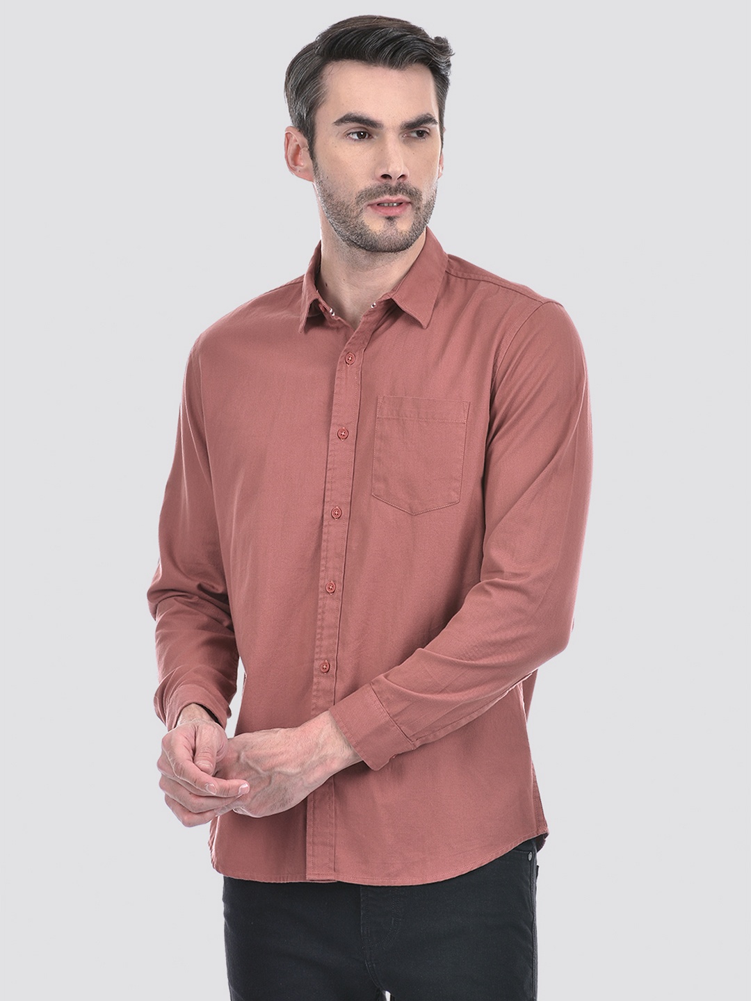 

Numero Uno Men Spread Collar Solid Cotton Slim Fit Casual Shirt, Peach