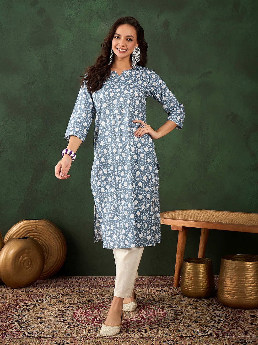 

Vastramyaa Women Floral Printed Mirror Work Kurta, Grey