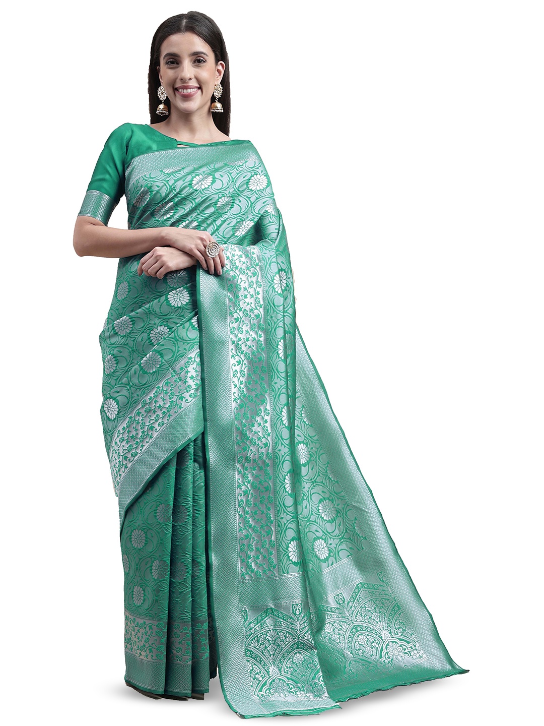 

Maroosh Woven Design Zari Saree, Green