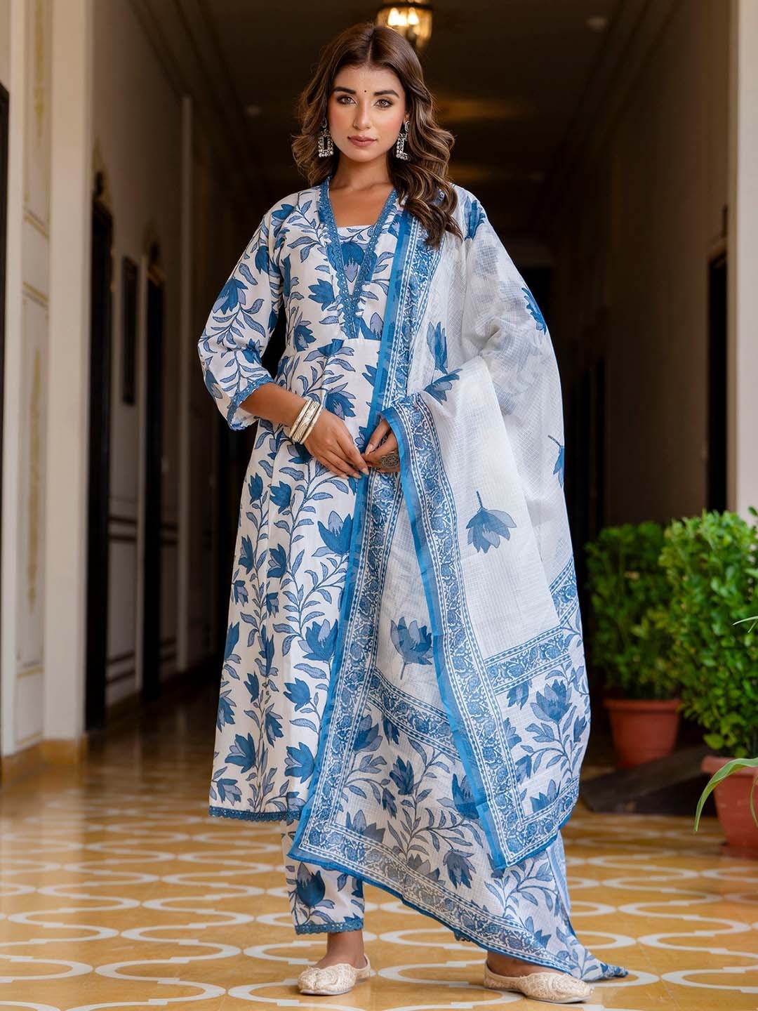 

KALINI Women Floral Printed Regular Kurta with Trousers & Dupatta, Blue