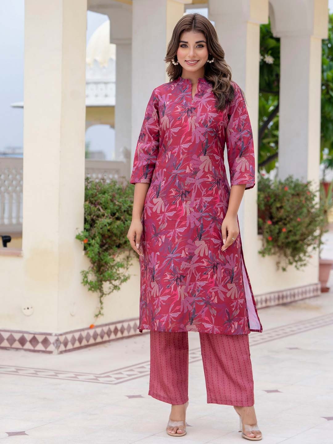 

KALINI Women Floral Printed Regular Kurta with Trousers, Red