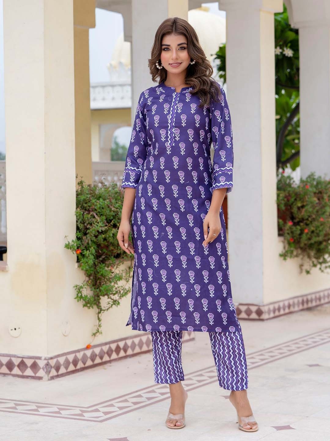 

KALINI Women Floral Printed Regular Kurta with Trousers, Purple