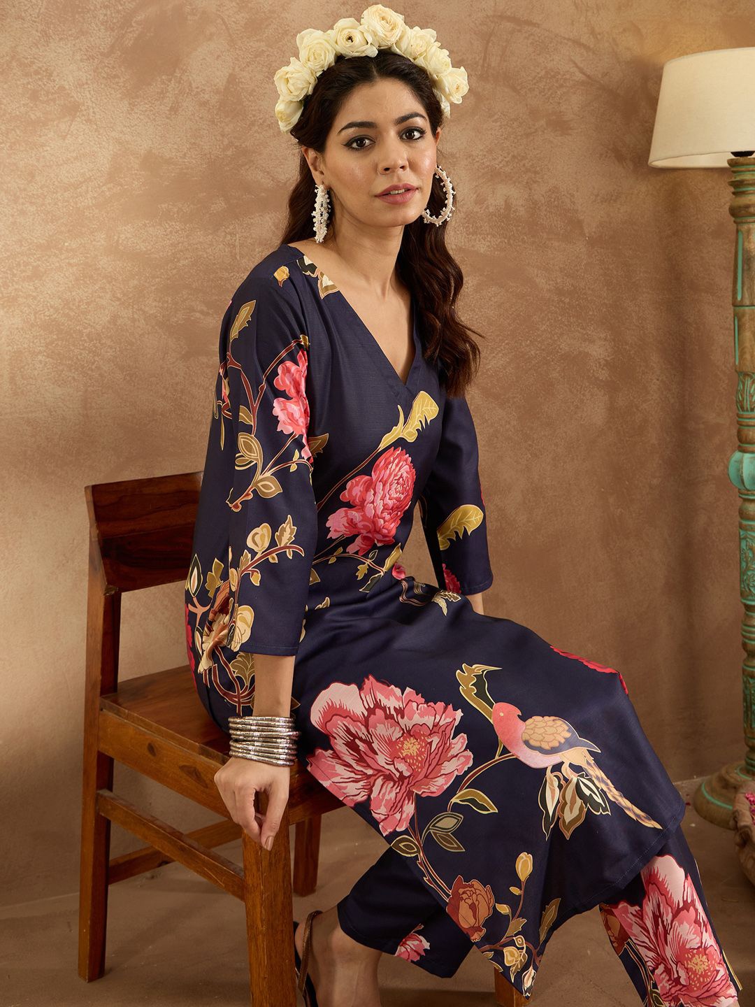 

Indo Era Women Floral Printed Regular Kurta with Trousers, Navy blue